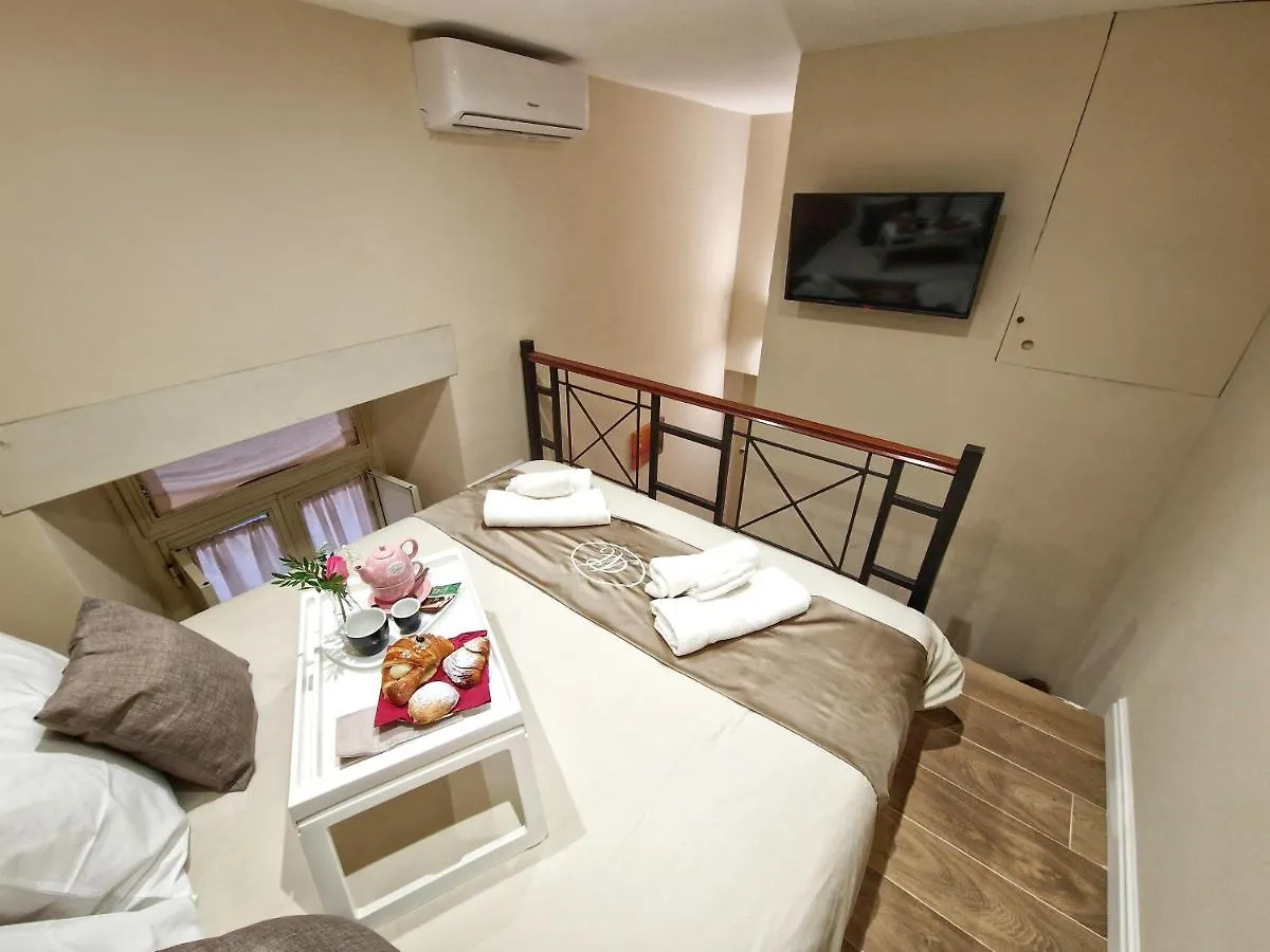 Mc Apartments Nápoles Bed and breakfast